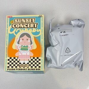 POP MART Crybaby Sunset Concert Plush Pendant Blind Box Dim Green